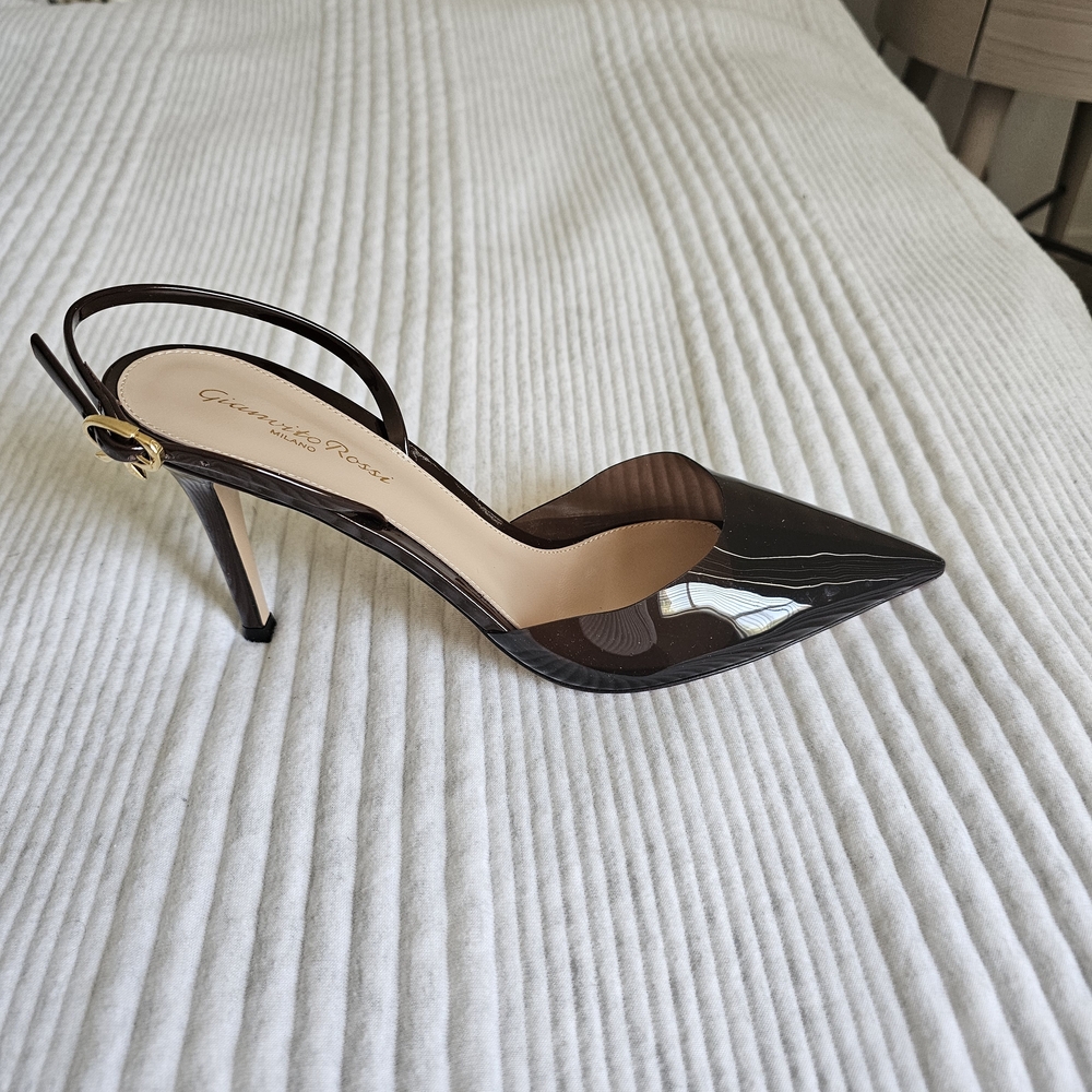 Gianvito Rossi Black Patent Pointed-Toe Slingback Heels - Picture 4 of 4